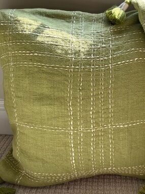 Serena & Lily Asheville Pillow 22 x 22 inches NWT